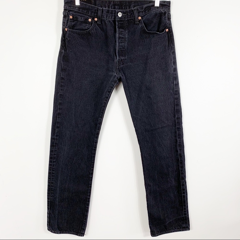 Levis Classic 501 Jeans Straight Leg Button Fly